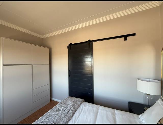 1 BEDROOM STUDIO APARTMENT FOR SALE IN BOKSBURG CENTRAL